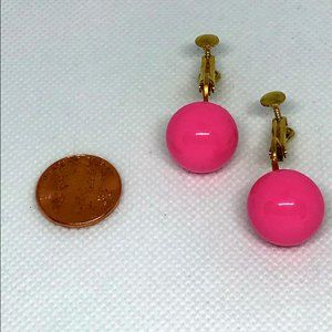 Vintage Bubble Gum Pink Spheres Clip On Earrings